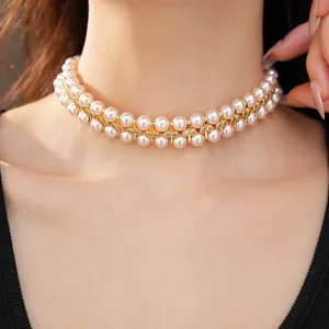 Elegante 18K vergoldete zweireihige Perlenhalskette mit Zirkonia für festliche Anlässe.