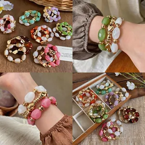 Unregelmäßige Geometrische Acryl Armbänder Für Damen Mode High End Anspruchsvolle Pendler Elastische Handschmuck Mehrfarbige Armbänder