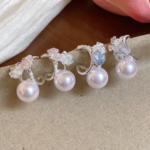 Eleganti orecchini a perla a forma di C in stile francese con cristalli per donne
