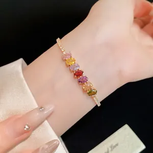 Bracelet exquis plaqué or 14K avec des pierres de zircone cubique ovales multicolores