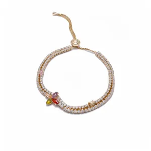 Bracelet de fleurs élégant en zircon plaqué or 14K avec fermoir coulissant réglable pour femme
