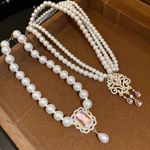 Collana di perle multistrato in stile vintage francese con ciondolo floreale in cristallo rosa