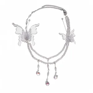 Collana di farfalle in resina con perle e pendenti di cristallo per donna