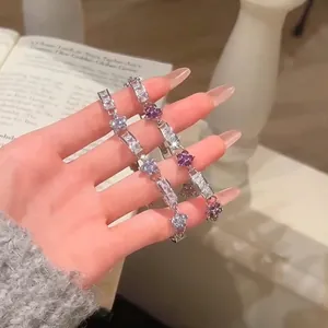 Korean Style Exquisite Floral Zirconia Bracelet For Women Elegant Copper Inlaid Zirconia Bracelet Fashion Hand Jewelry