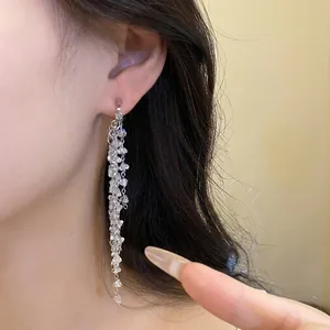 Boucles d'oreilles pendantes élégantes en argent S925 avec strass brillants pour femme