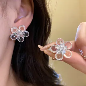 Elegant Transparent Resin Flower Stud Earrings With Rhinestone Inlaid Center Silver Earring Post Sweet Floral Jewelry For Women