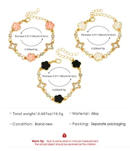 Vue détaillée de bracelets trèfle et étoile en alliage d'or avec dimensions et poids