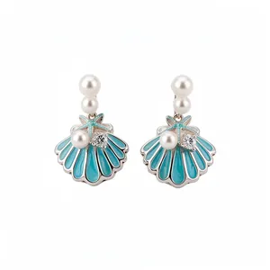 Eleganti orecchini a lobo a forma di conchiglia blu con perle e pietre di zircone
