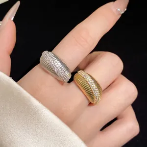 Bague Ouverte à Côtes en Zircone Plaquée Or 14K Vintage Bague de Mode Minimaliste Bijoux de Luxe Cadeau pour Femmes