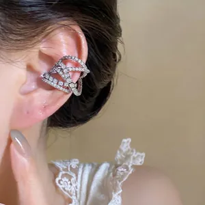 Elegant multi-layer silver ear cuff with sparkling zircon stones for stylish women