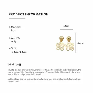 Produktspezifikationsblatt für hohle Blumenohrringe in Gold mit Größenangaben