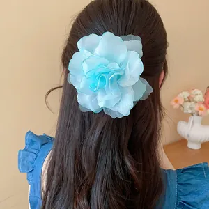 Elegante hellblaue Stoffblume Haarklammer aus Mesh, süßer Haarschmuck für Damen und Mädchen