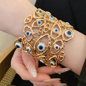 Bracciale Rigido Vintage Malocchio Traforato per Donna Bracciale a Polsino in Lega Retrò Smalto Colore Oro Gioielli di Lusso Regalo
