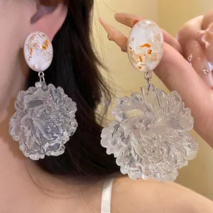 Sweet Retro Resin Flower Drop Earrings With Silver Earring Post Elegant Transparent Floral Dangle Earrings For Women Luxury Party Jewelry