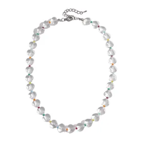 Collana regolabile con perline di vetro trasparente a forma di cuore chic