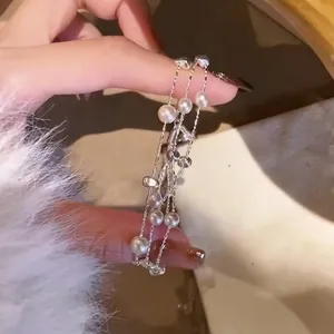 Pulsera de Perlas Artificiales de Varias Capas de Estilo Francés Elegante Cadena de Cuentas de Aleación de Color Plata Joyería Regalo para Mujeres