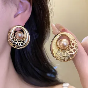 Boucles d'Oreilles Clous en Alliage Perle Artificielle Rondes Creuses pour Femmes avec Tige en Argent Sterling 925 Or Bijoux