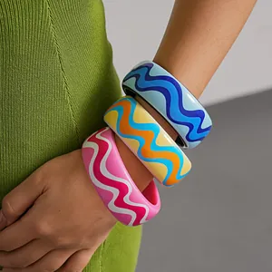 Niche Design Dopamine Resin Bangle Wave Pattern Enamel Bracelet Fashion Personality Colorful Thick Bangle For Women Jewelry Gift