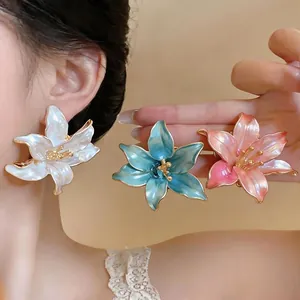 Orecchini a Bottone con Fiori Grandi Dolce Coreano per Donna Lega Verniciato Accessori per Orecchie Floreali Con Perno in Argento Sterling 925