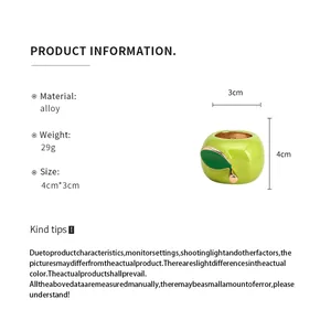 Especificaciones detalladas del anillo de manzana de esmalte verde: tamaño 4x3cm y aleación 29g