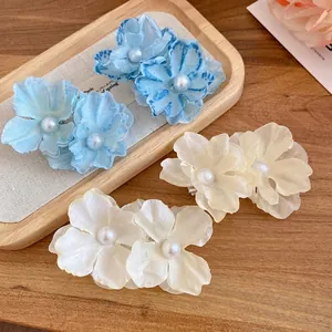 Sweet Seaside Resort Style Fabric Flower Hair Clip Elegant Side Duckbill Clip For Women With Artificial Pearl Accessory