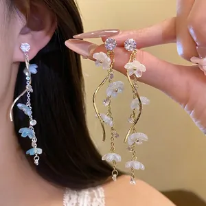 Elegant Resin Flower Tassel Dangle Earrings For Women Zirconia Inlaid Steel Earring Post Niche Design Long Jewelry