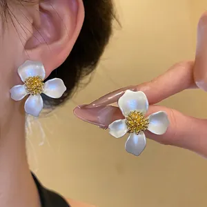 Orecchini a Bottone a Fiore Vintage Francese Con Perno in Argento Rame Placcato Oro Bianco Perla Artificiale Smalto Orecchini Donna Gioielli