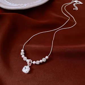 Vintage Elegant Copper Artificial Pearl Pendant Necklace For Women Square Zirconia Geometric Inlaid Shimmery Collar Chain Jewelry Gift