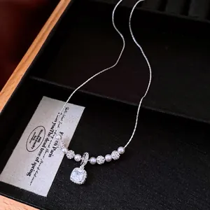 Vintage square sugar cubic zirconia pendant pearl necklace for women, elegant fashion style.