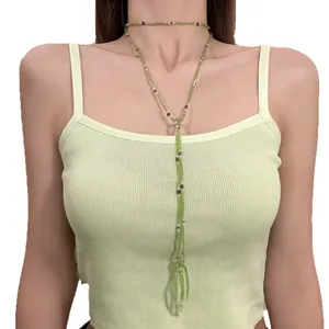 Elegante collana di fiori in perline di cristallo verde per donna in stile estivo