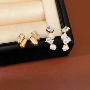 Eleganti Orecchini a Bottone in Lega con Perle Artificiali e Strass con Perno in Argento Orecchini Geometrici Placcati Oro Minimalisti da Donna