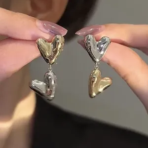 Fashion Two-Tone Gold Silver Heart Stud Earrings For Women Minimalist Alloy Heart Shaped Ear Jewelry For Commute Daily Wear