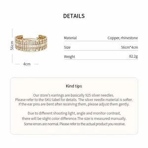 Vista dettagliata della collana choker con strass e specifiche tecniche del prodotto.