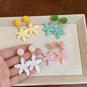 Set di orecchini pendenti a stella marina bohémien per vacanze estive e al mare