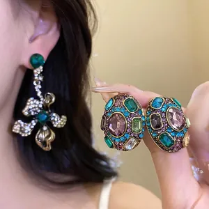 Vintage Alloy Rhinestone Flower Pendant Earrings 925 Sterling Silver Post Luxurious Antique Gold Emerald Green Stud Earrings Women Jewelry