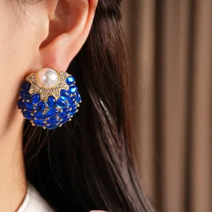 Boucles d'oreilles vintage de luxe avec perle et grappe de pierres cabochon bleu foncé