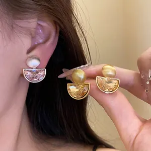 Vintage Semicircular Rhinestone Ear Clips Women Copper Minimalist Fashion Earrings Light Luxury Geometric Design Jewelry