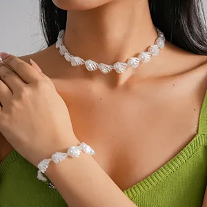 Europäisch-Amerikanische Minimalistische Weiße Künstliche Perle Glasperlen Halskette Armband Für Damen Handgewebtes Nischen-Design Täglicher Schmuck-Accessoire