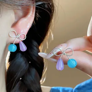 Dolci Orecchini a Bottone a Fiocco a Goccia d'Acqua per Donna Con Perno in Argento Sterling 925 Resina Argento Blu Viola Gioielli