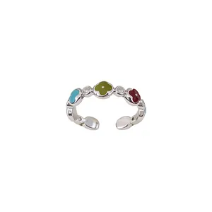 Anello aperto minimalista in argento con fiori in smalto colorato e strass scintillanti