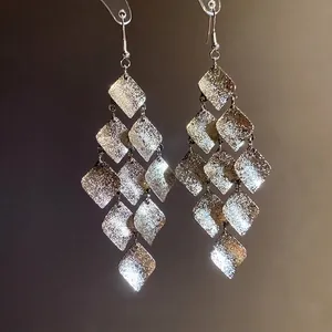 Elegant vintage silver matte metal rhombus tassel chandelier drop earrings for women