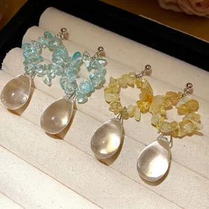 Orecchini vintage in argento con pietre irregolari e pendenti a goccia trasparente