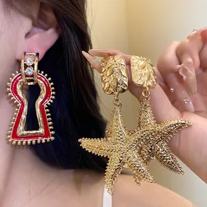 Vintage Palace Style Alloy Rhinestone Drip Enamel Geometric Keyhole Starfish Drop Earrings With Silver Earring Post For Women Luxury Jewelry