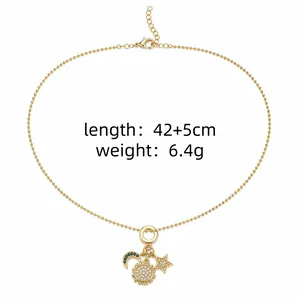 Collier doré thème espace avec pendentifs lune soleil étoile, longueur et poids