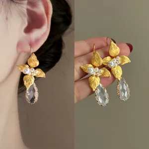 Orecchini a Gancio con Perla Artificiale Fiore Foglia Foresta Vintage Lega Strass Ciondolo Goccia d'Acqua per Donna Gioielli