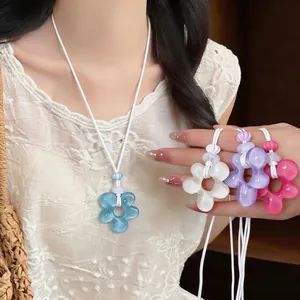 Collier Pendentif Fleur Irrégulière en Résine pour Femmes Bijoux de Vacances Corde en Cuir Chaîne de Clavicule