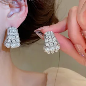 French Vintage Artificial Pearl Rhinestone Stud Earrings Elegant Silver Color Sophisticated Jewelry For Women Wedding Banquet Party Gift