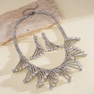 Exquisite silver-tone rhinestone lace necklace and hollow stud earrings jewelry set
