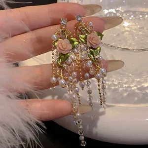 Eleganti Orecchini a Nappa a Forma di Rosa in Stile Vintage Francese Eleganti Orecchini in Lega con Perle Artificiali e Strass Intarsiati per Gioielli da Donna