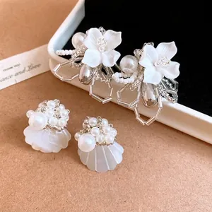 Elegant vintage handmade white gardenia flower and shell pearl beaded stud earrings for women